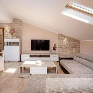  Apartment Oliva & Hedera Viridi